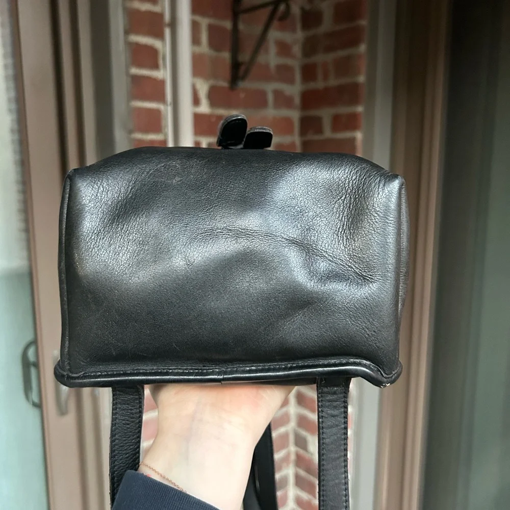 Vintage coach small daypack backpack style 9960 black leather retro y2k turnlock - Picture 4 of 12